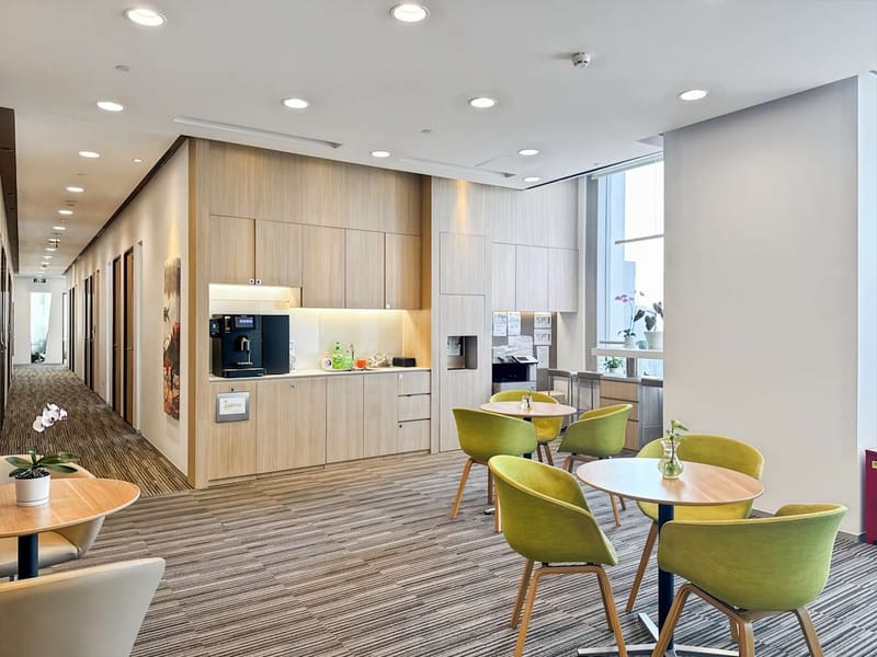 Regus - Chengdu IFS - 1 Hongxing Road Section 3 - Jinjiang District - Sichuan Province - Chengdu image 11