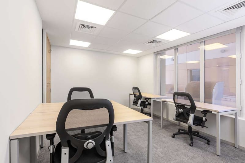 Regus - Al Mawaleh - Holiday Inn Muscat Al Seeb - Muscat image 8