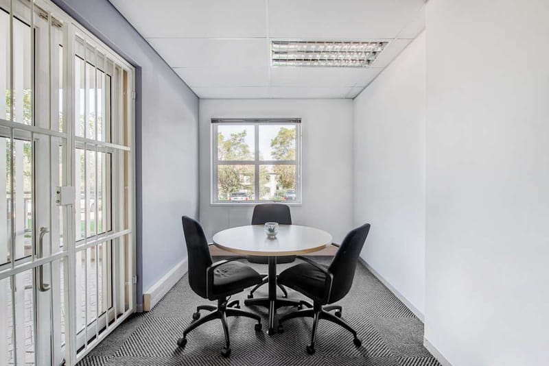 Regus - Bryanston - Cedarwood House - 33 Ballyclare Dr - Johannesburg image 2