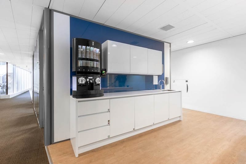 Regus - Vinoly - Gustav Mahlerplein 2 - Amsterdam image 6