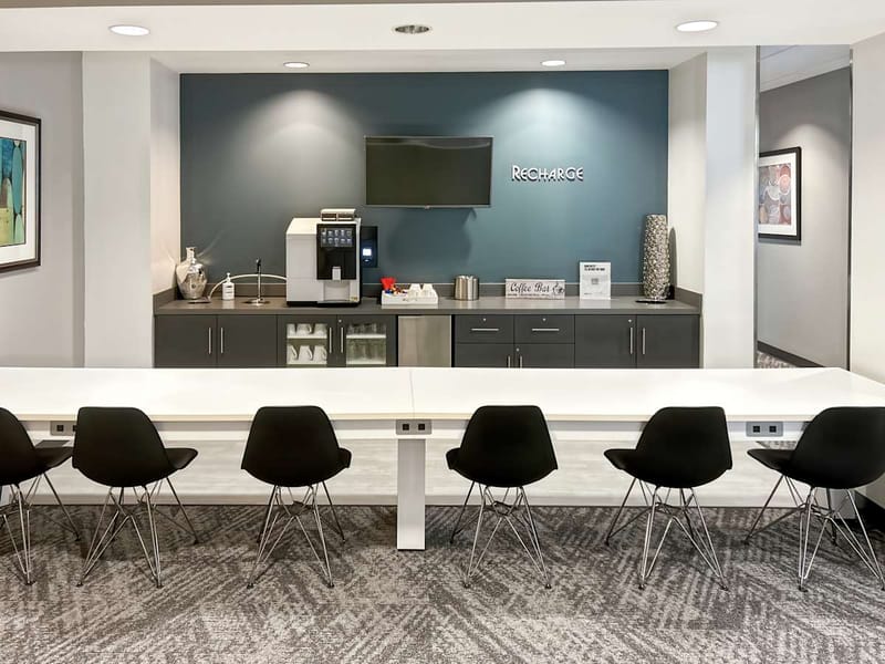 Regus - Tamiami Trail - 4851 Tamiami Trail North - Naples - FL image 6