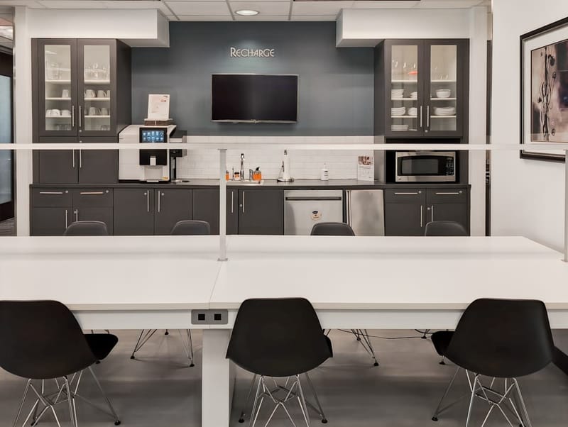 Regus - Wells Fargo Center - 100 S. Ashley Drive - Tampa - FL image 6