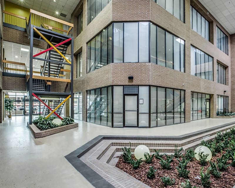 Boxer Workstyle  - 440 Benmar Dr, Houston - TX image 3