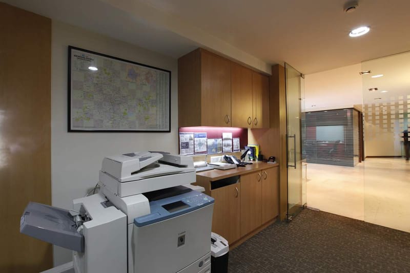 Regus - Concode Towers, UB City 1,Vittal Mallya Road, Bangalore - 560 001 image 12