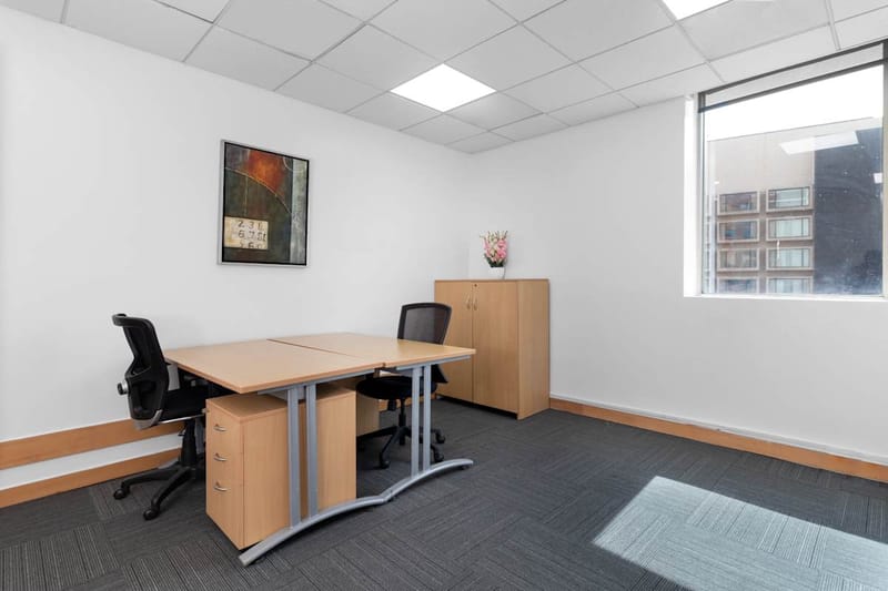 Regus - Concode Towers, UB City 1,Vittal Mallya Road, Bangalore - 560 001 image 6