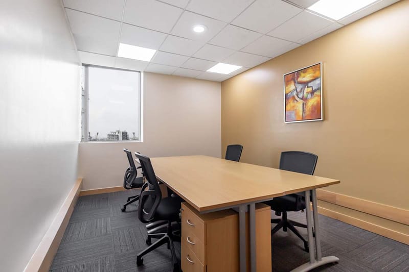 Regus - Concode Towers, UB City 1,Vittal Mallya Road, Bangalore - 560 001 image 8