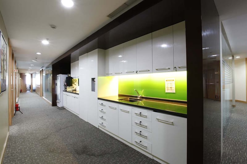 Regus - Concode Towers, UB City 1,Vittal Mallya Road, Bangalore - 560 001 image 9