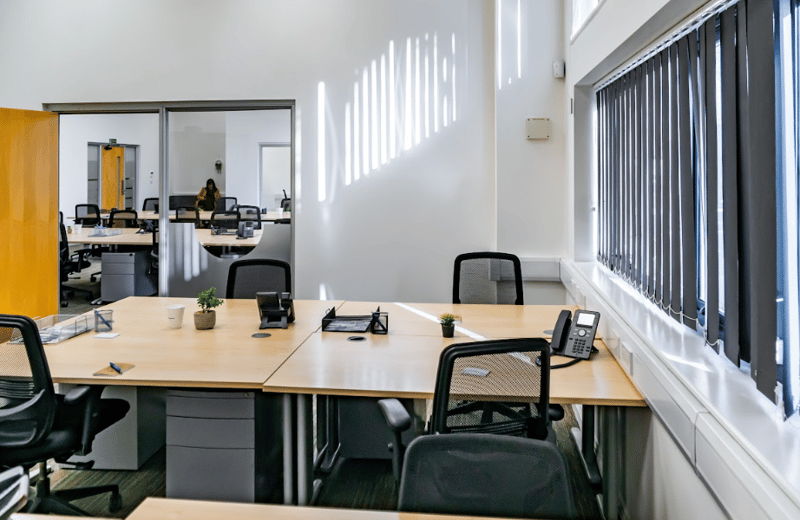 BusinessLodge - Minerva House - Hornby Street, BL9 - Bury image 11
