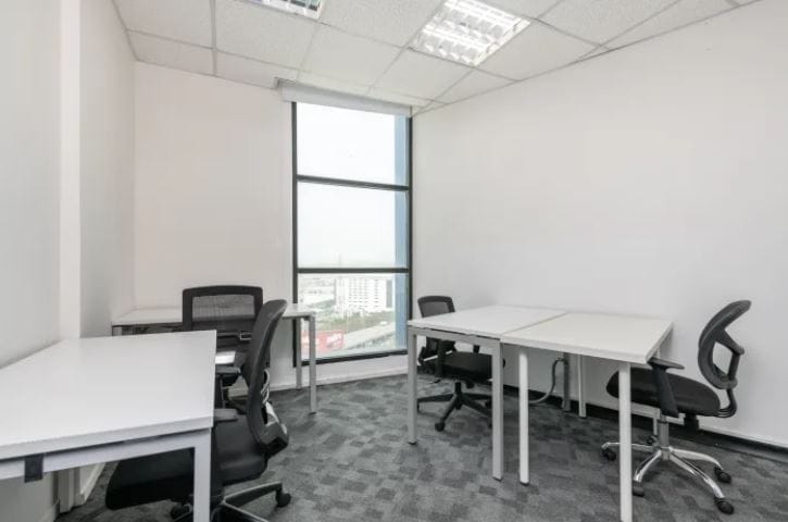 IWG (Regus) - Harbor Mall - Moo 10 Sukhumvit Road, 20230 - Sriracha image 5