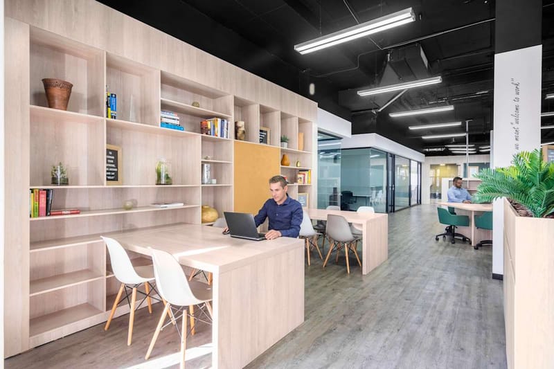 Regus - Menlyn on Main - Pegasus Building - 1 Amarand Avenue - Waterkloof Glen - Pretoria image 8