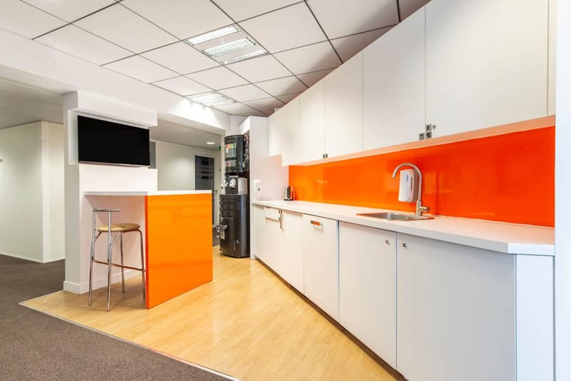 Regus - 105 Rue Anatole France - Levallois-Perret image 6