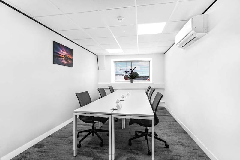 IWG (Regus) - Cross Key House - 22 Queen Street, SP1 - Salisbury image 9