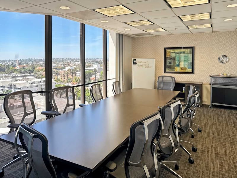 Regus - Wilshire Beverly Hills - 8383 Wilshire Blvd - Beverly Hills - CA image 3
