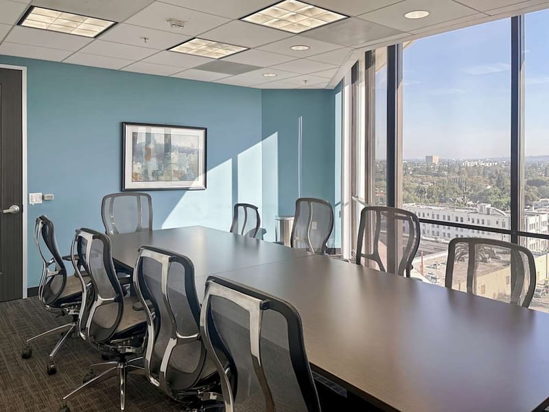 Regus - Wilshire Beverly Hills - 8383 Wilshire Blvd - Beverly Hills - CA image 9