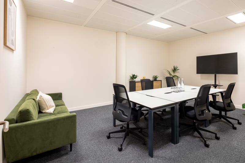 Landmark - 6 Bevis Marks, EC3A 7BA - Liverpool Street image 4