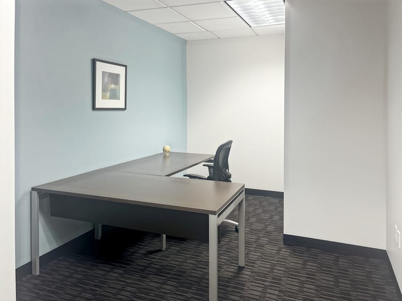 Regus - RenCen - 400 Renaissance Center - Detroit - MI image 2