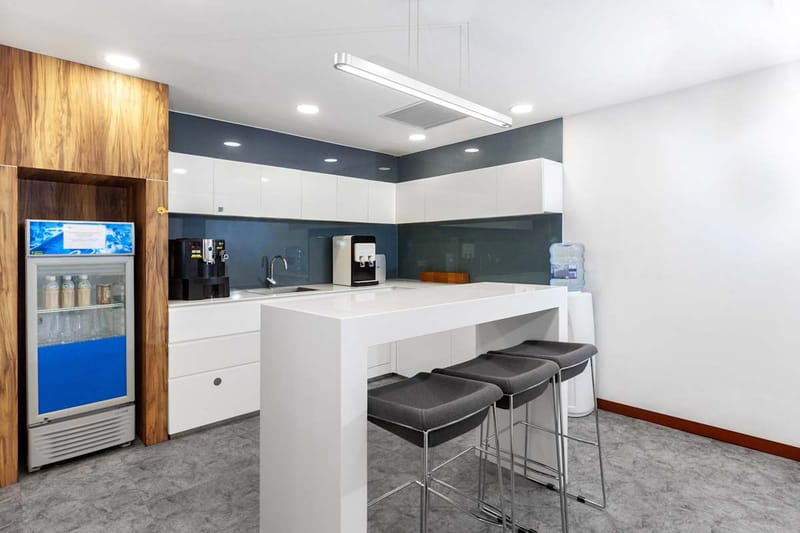 Regus - Hanoi Tower - 49 Hai Ba Trung street - Hoan Kiem district image 6