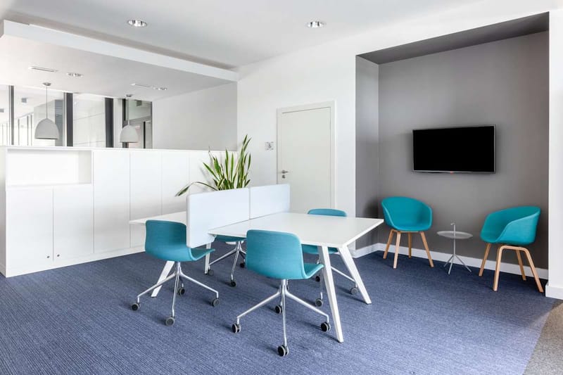 Regus - Graffit House - 6 Rogozi?skiego str. - Krakow image 5