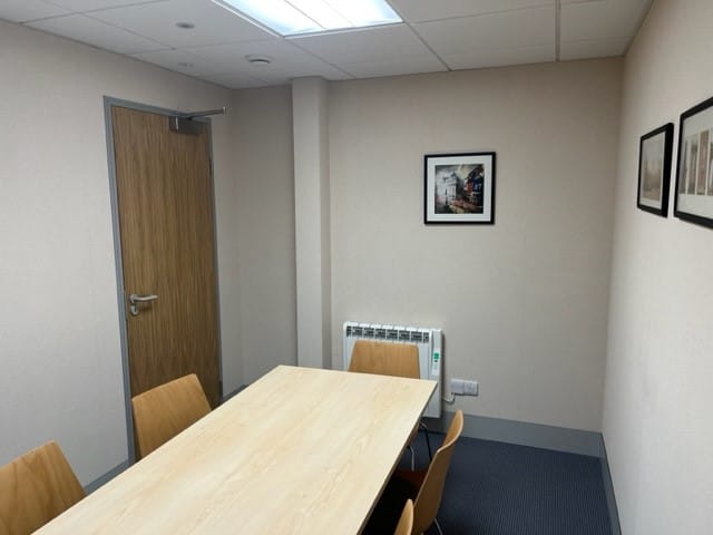 Storage King - Longfield Road, TN2 - Tunbridge Wells image 9