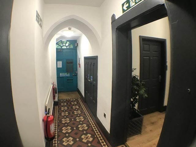 Kings House Business Centre - St Johns Square, WV2 - Wolverhampton image 9