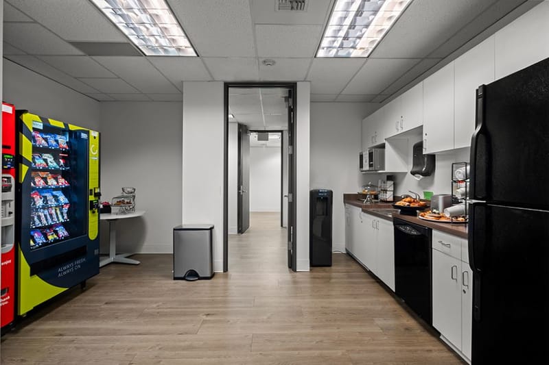 Premier Workspaces - BEL - Bellevue - WA - SE 36th St image 2