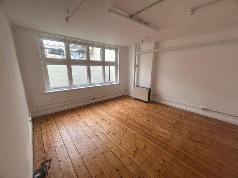 Bon Marche Centre Ltd (Managed 100 - 682 sqft) - 241-251 Ferndale Road, SW9 - Brixton image 7
