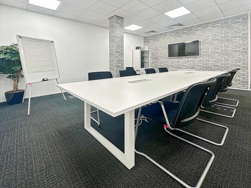 IWG (Regus) - Aston Court - Kingsmead Business Park, HP11 - High Wycombe image 3