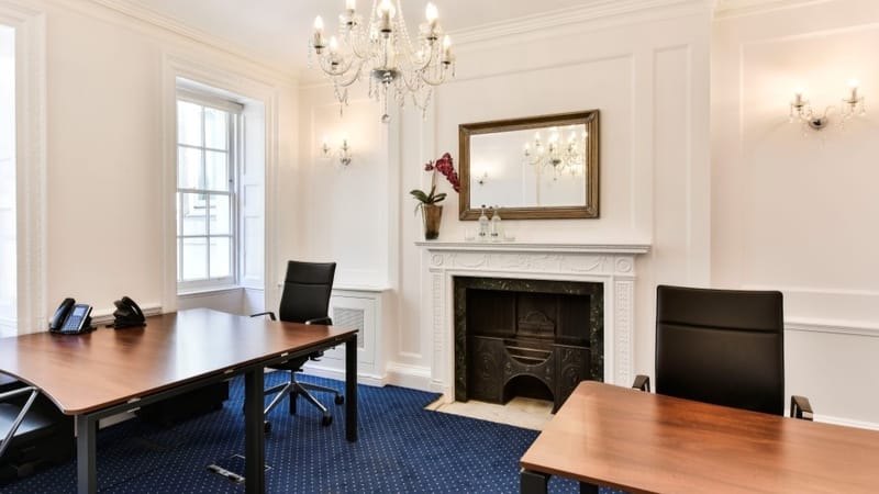 The Argyll Club - 23-24 Berkeley Square, W1J 6HE - Mayfair image 2