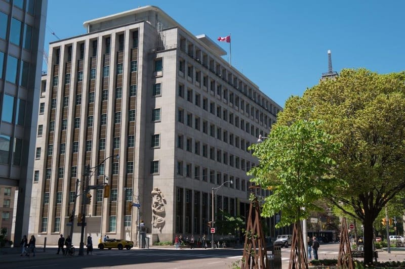 iQ Offices - 250 University Avenue - Toronto - ON image 9
