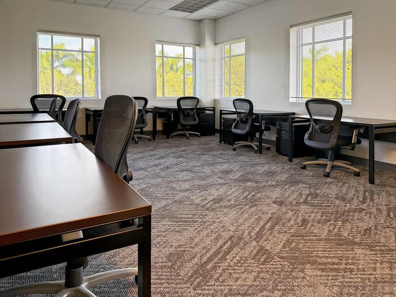 Regus  - 2054 Vista Parkway - West Palm Beach - FL image 8