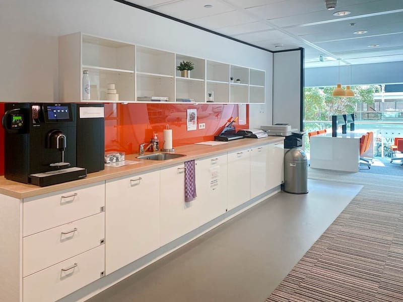 Regus - Schiphol Airport - The Base B - Evert van de Beekstraat 104 - Schiphol image 6
