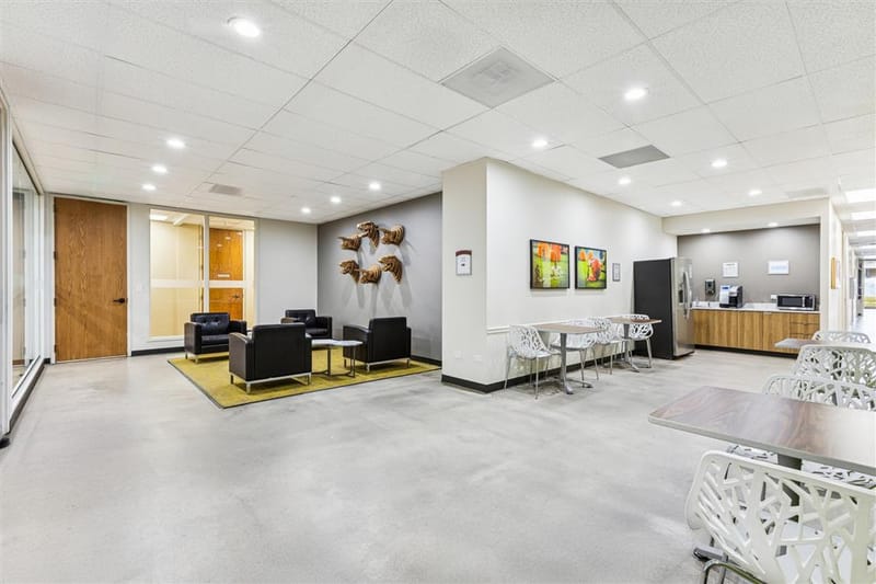 Boxer Workstyle ( Managed 168 - 7,755 Sqft) - 2821-2851 South Parker Road, 80014 - Aurora image 4