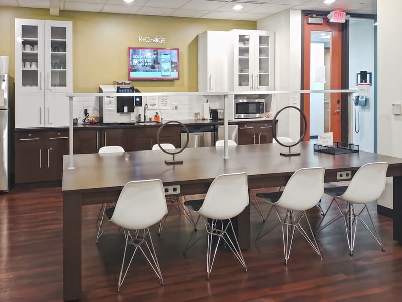 Regus - Pewaukee - Waukesha - 4400 Riverwood Drive - Pewaukee - WI image 6