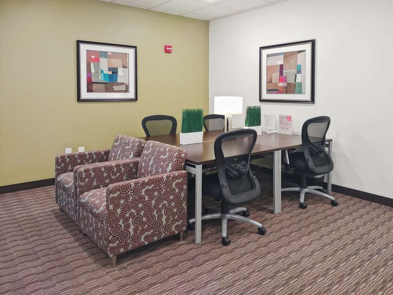 Regus - Pewaukee - Waukesha - 4400 Riverwood Drive - Pewaukee - WI image 8