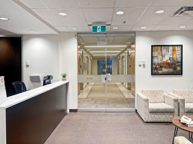 Regus - 500 Place d'Armes, Montreal image 12
