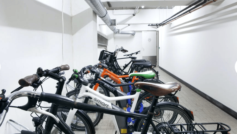 wework - METROPOOL - Weesperstraat - Amsterdam image 16