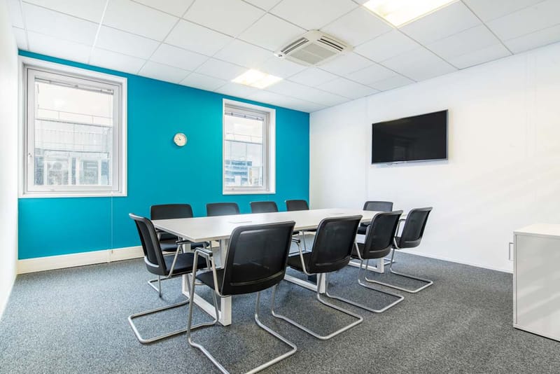 Regus - Cergy-Stop & Work Cergy - 4-6 rue des Chauffours - Cergy image 8