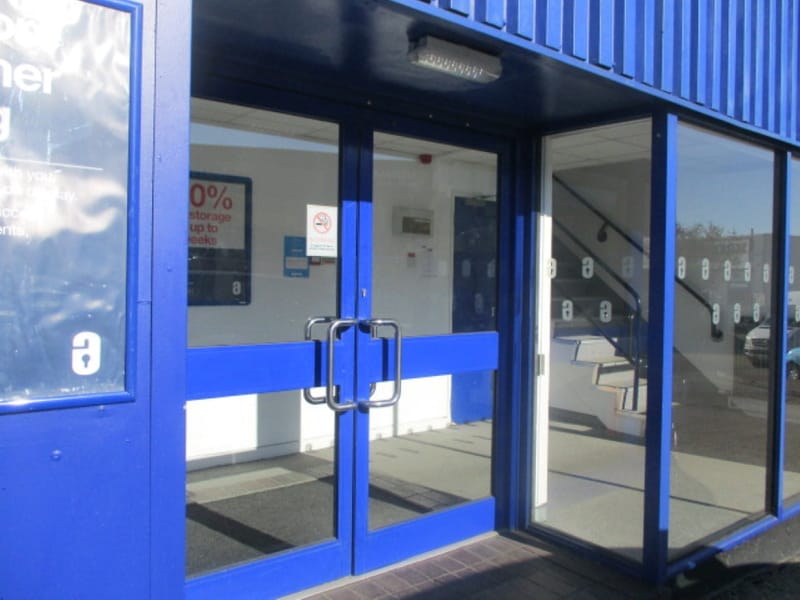 Safestore - 1000 North Circular Road, NW2 - Staples Corner / Brent Cross image 3