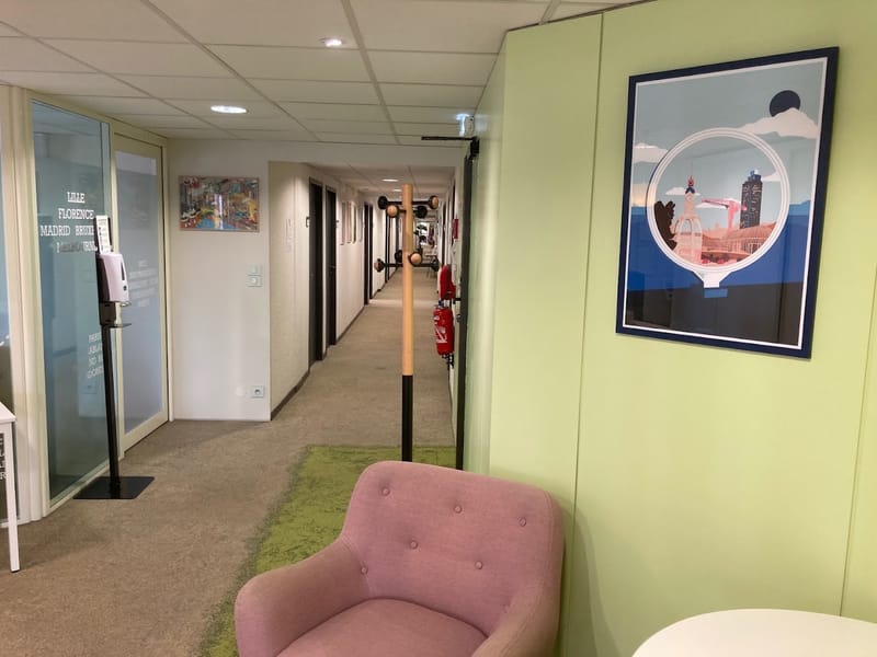Buro Club - 2 Rue Crucy, 44400 - Nantes image 3