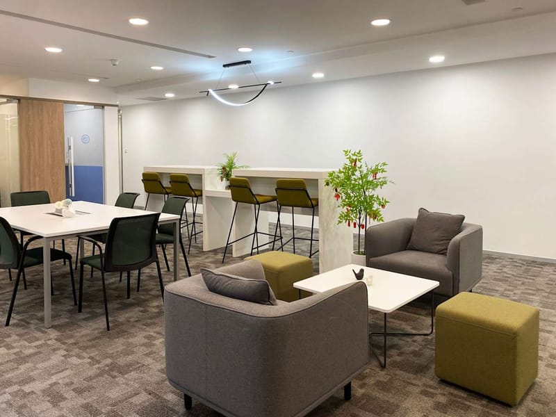 Regus - Shenzhen Times Financial Centre -  4001 Shennan Avenue  - Futian District - Guangdong Province - Shenzhen image 10
