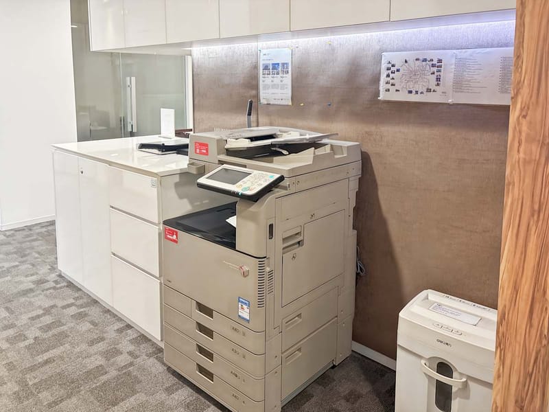Regus - Shanghai Carlton Building - 21 Huanghe Road - Huangpu District - Shanghai image 8
