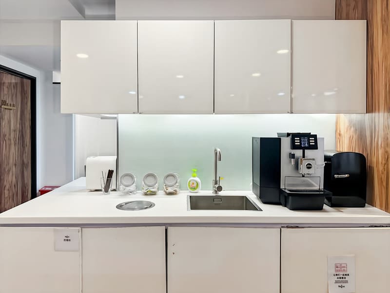 Regus - Fuzhou Rongdu International Building - 82 Wusi Road - Gulou District - Fujian Province - Fuzhou image 12