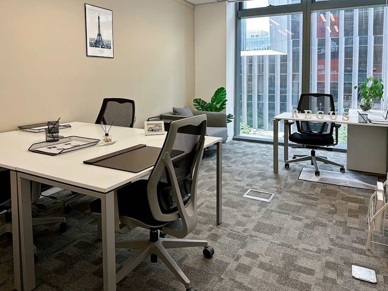 Regus - Shanghai The Hub - 29 Suhong Road - Minhang District - Shanghai image 11