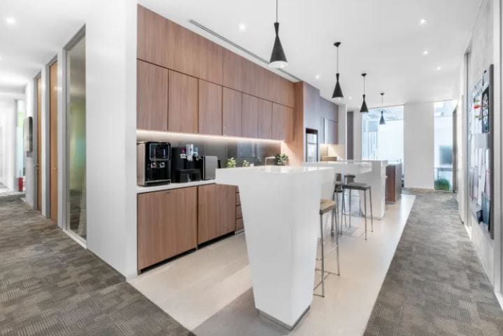 IWG (Regus) - 89 AIA Capital Center - Kwaeng Dindaeng, 10400 - Bangkok image 8