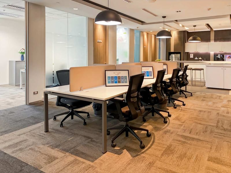 IWG (Regus) - Bhiraj Tower - 689 Sukhumvit Road, 10260 - Bangkok image 12