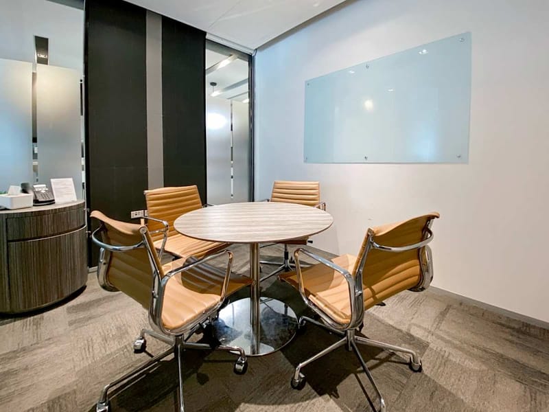 IWG (Regus) - Bhiraj Tower - 689 Sukhumvit Road, 10260 - Bangkok image 9