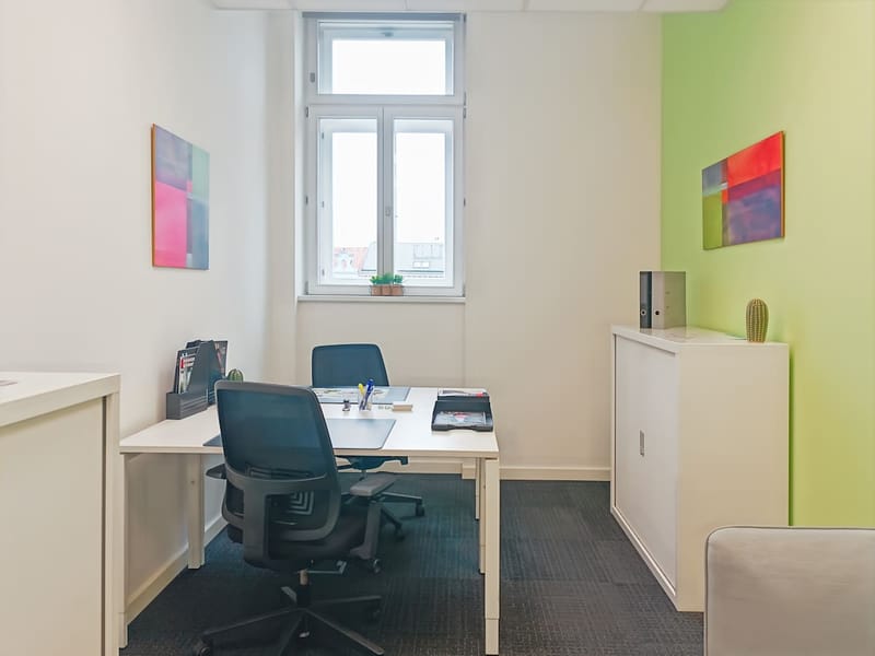 Regus - IP Pavlova 1789/5 - Prague 2 - Prague image 4