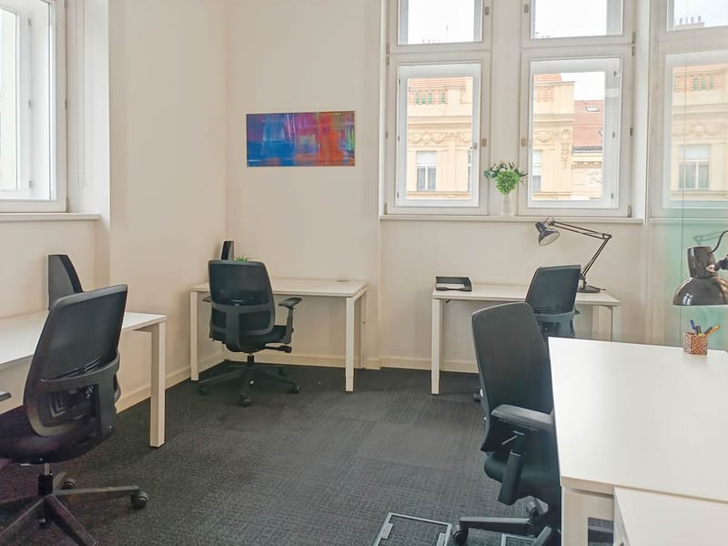 Regus - IP Pavlova 1789/5 - Prague 2 - Prague image 8