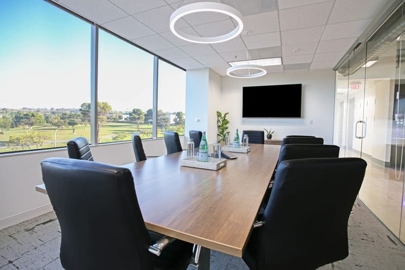 Premier Workspaces - 400 - Culver City - CA - Corporate Pointe image 3