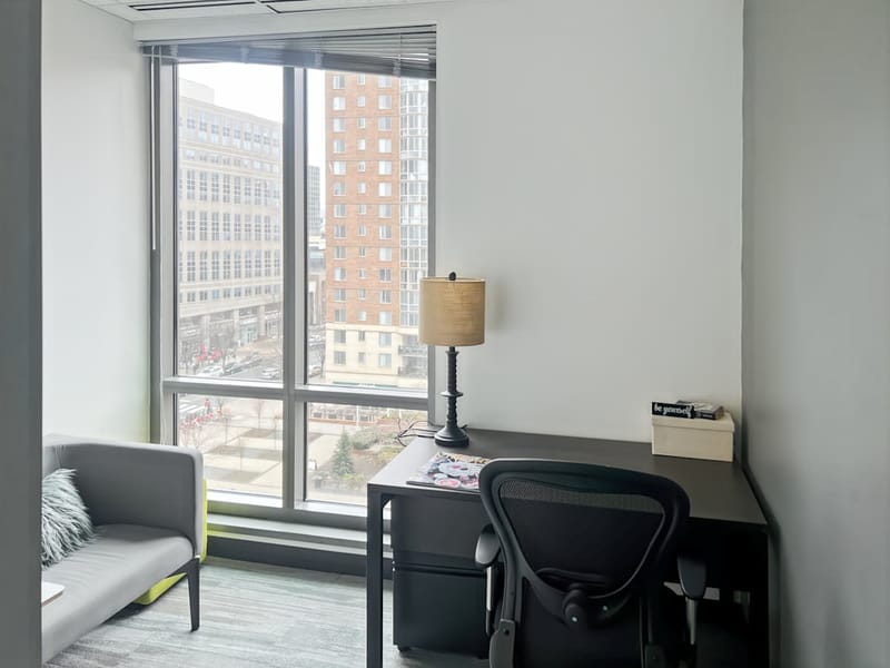 Regus - 4250 N Fairfax Dr - Arlington, VA image 9